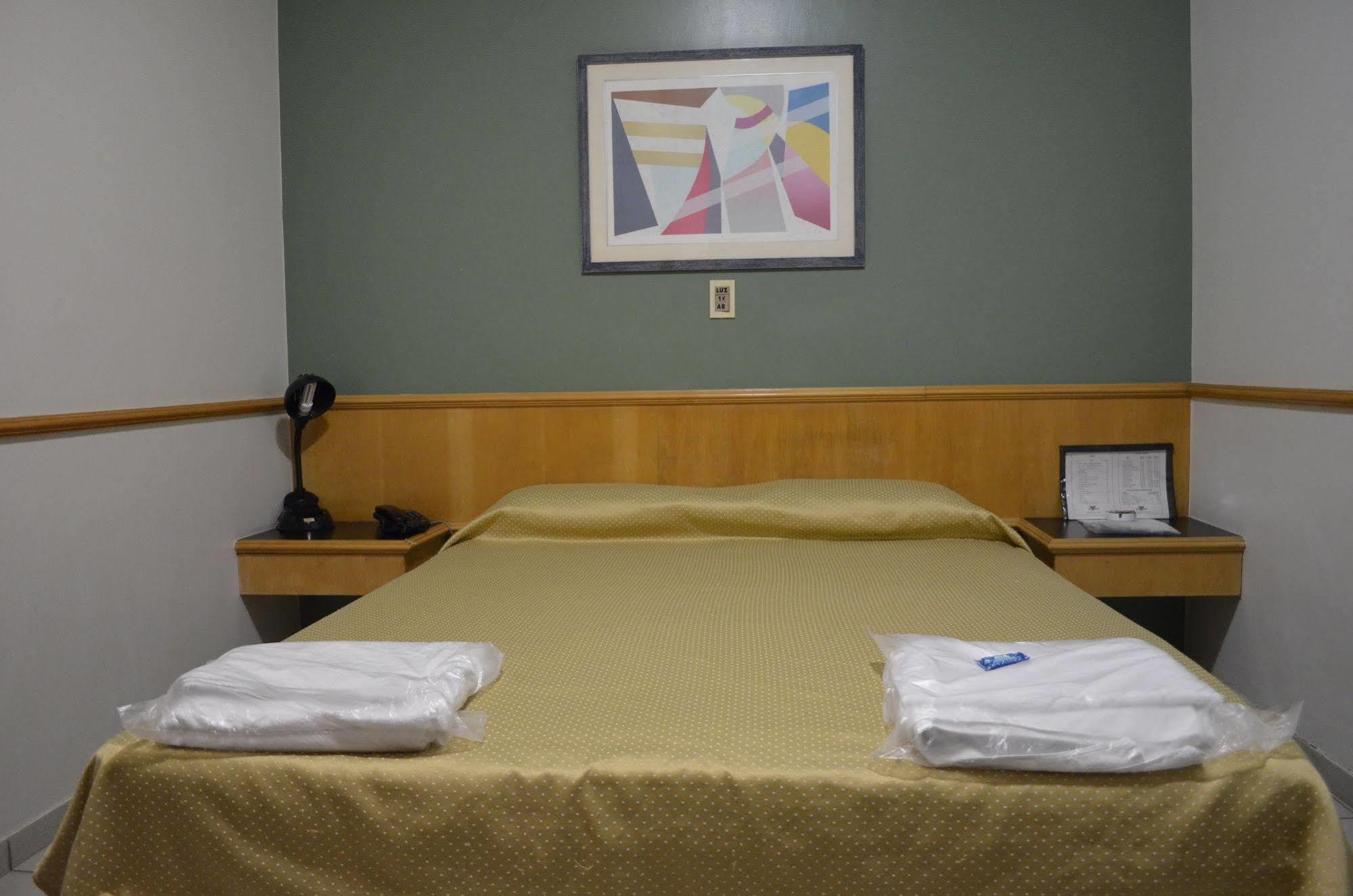 Mangabeiras Hotel Goiânia Buitenkant foto